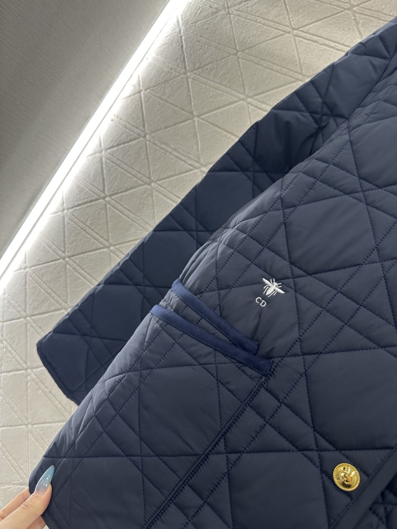 chr1st1an D10r outwear